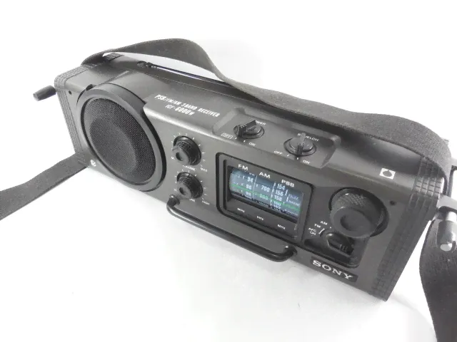 Радиоприемник Sony ICF-6000W-4