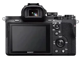 Цифровой фотоаппарат Sony Alpha ILCE-7M2 Body