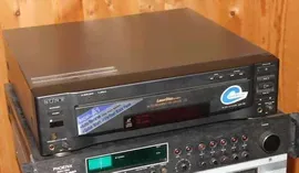 LD-проигрыватель Sony MDP-A1