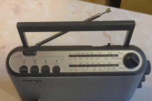 Радиоприемник Sony ICF 903L