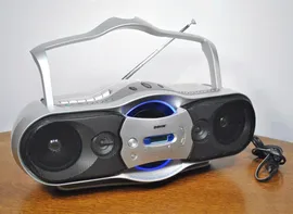 SONY CFD-F10 CD Radio Cassette-Corder Boombox. Dual Acoustic Bass Expansion