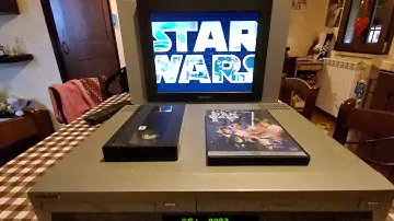 Videoregistratore combo VHS-DVD SONY SLV D900E