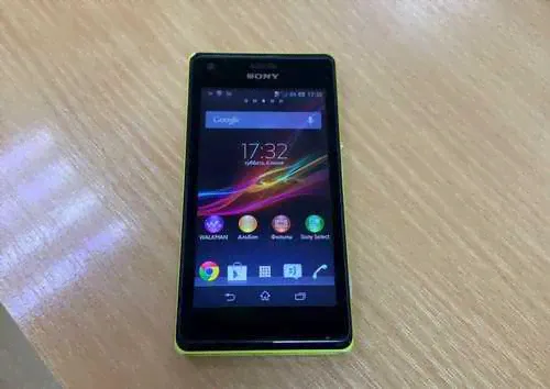 Телефон Sony C1905 (sn yt910f19ee)