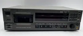 SONY PCM-2700A Recorder