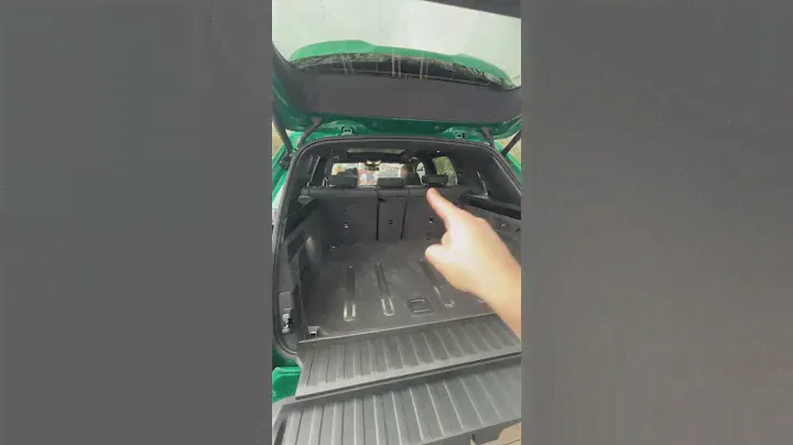 The BMW X5M has a super interesting trunk