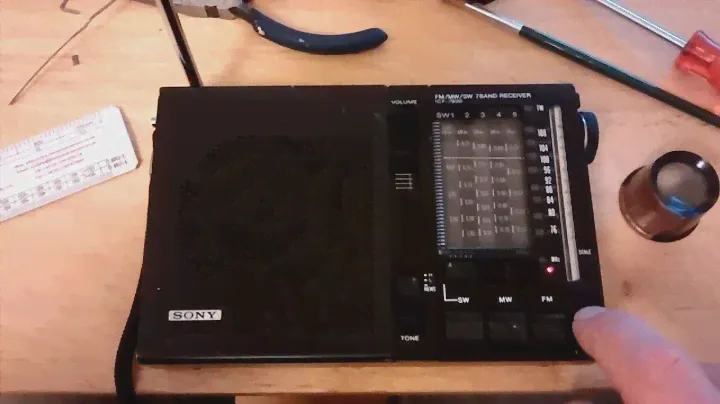 Sony ICF-7600